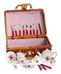 Набор фарфоровой посуды в плетеном чемоданчике Чайный сервиз Красная шапочка 23 предмета