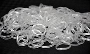Плетение браслетов из резиночек Rainbow Loom Набор резинок и С-клипс Беcцветные Clear Jelly Рейнбоу Лум