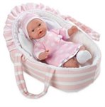 Кукла Arias ELEGANCE мягконабивная в переносной люльке 28 см