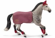 Тракененская кобыла на турнире Фигурка лошади для конюшни Schleich 42456