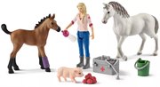 Кобыла и жеребенок у врача Клуб лошадей игровой набор для конюшни Schleich 42486